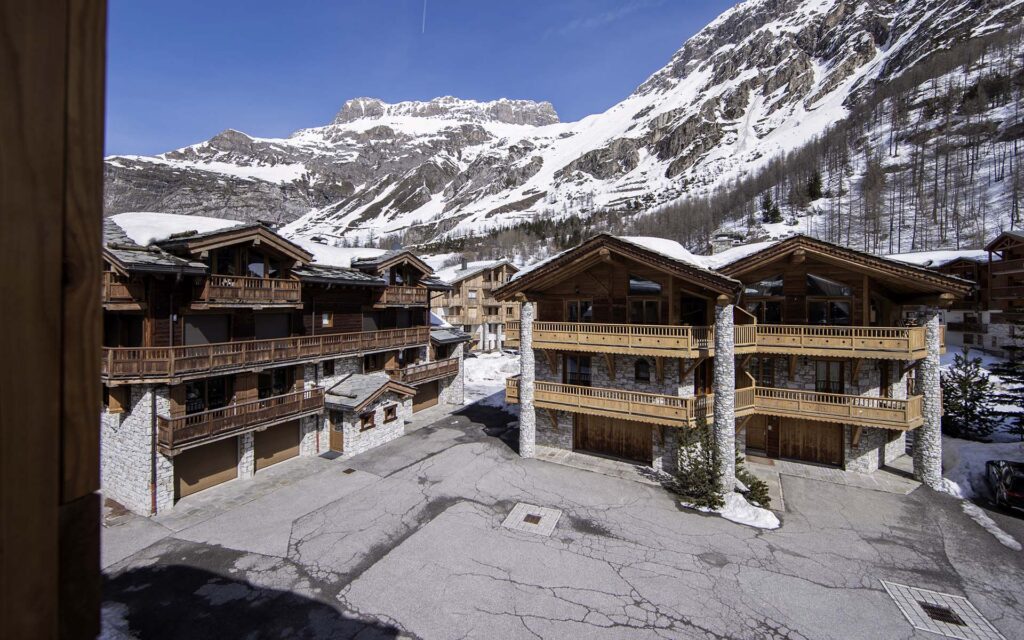 Penthouse Les Anemones Luxury Ski Chalets Val d Isere France 23