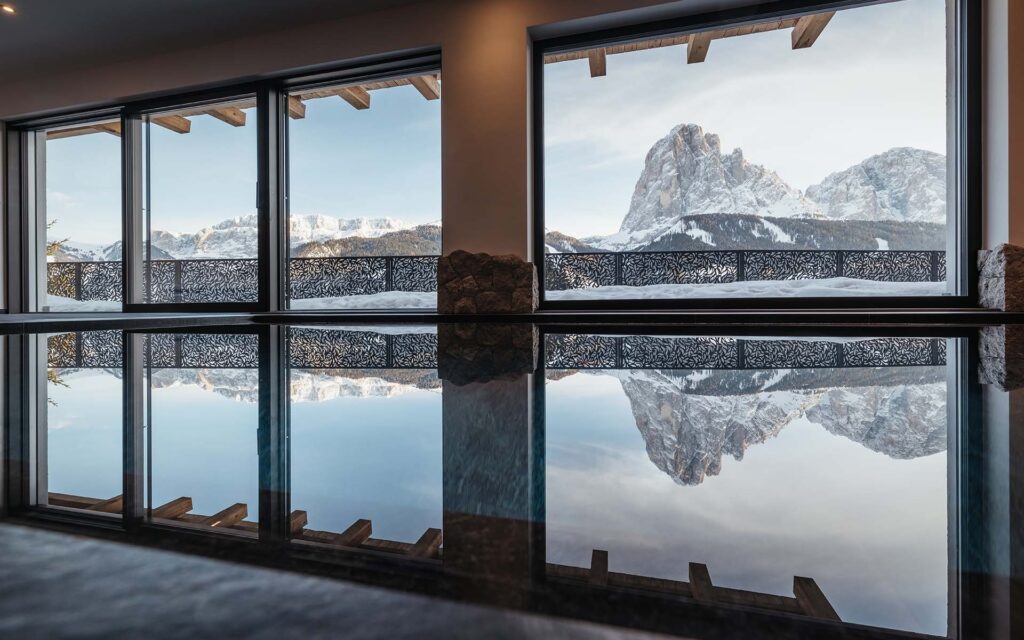 Chalet Filip and Robin Luxury Ski Chalet Dolomites Italy 12