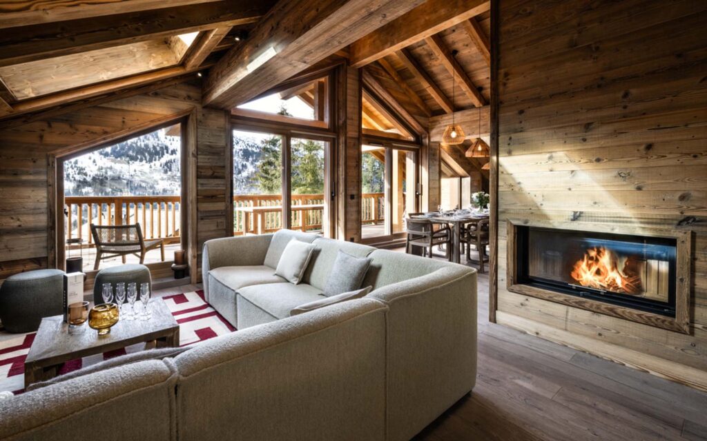 Falcon Lodge