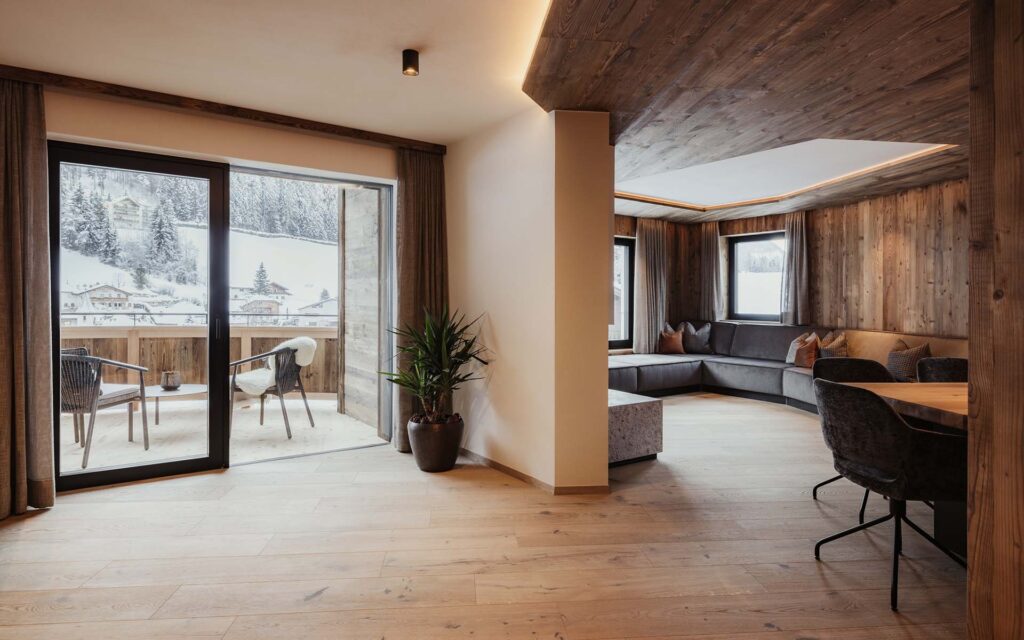Chalet Milé 1 Luxury Ski Chalet Ortesei Dolomites 2