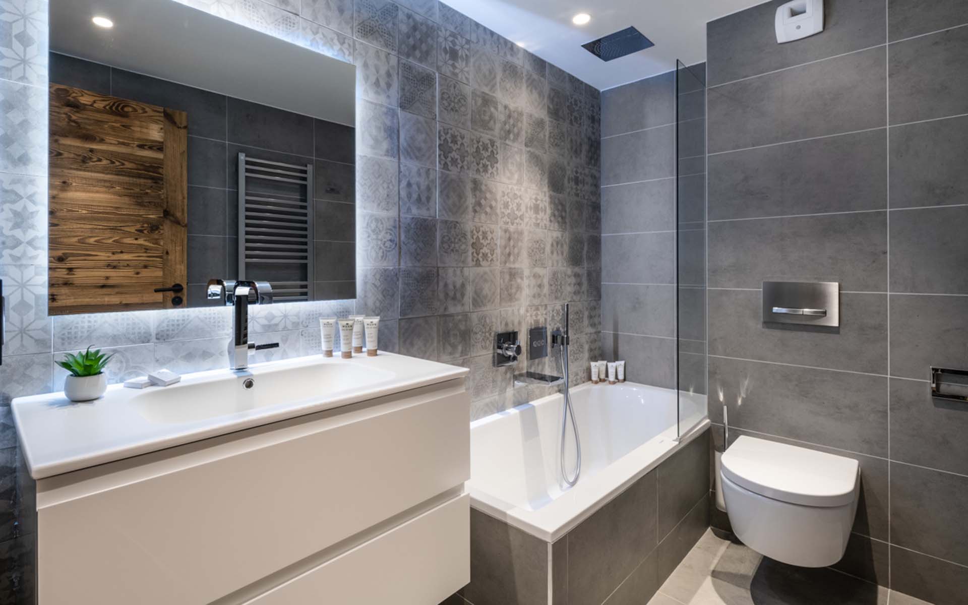 Vail Lodge Apartment B12, Val d’Isère