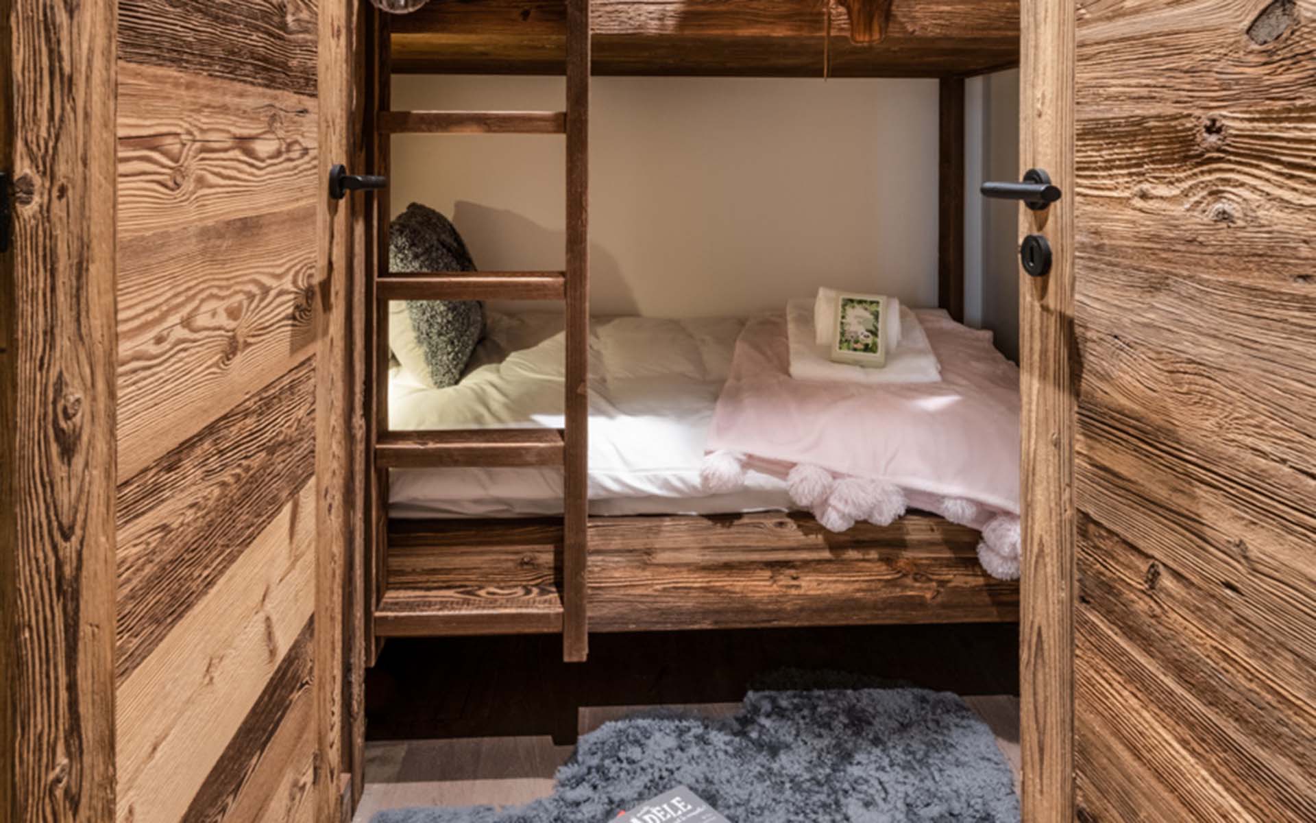 Vail Lodge Apartment B12, Val d’Isère