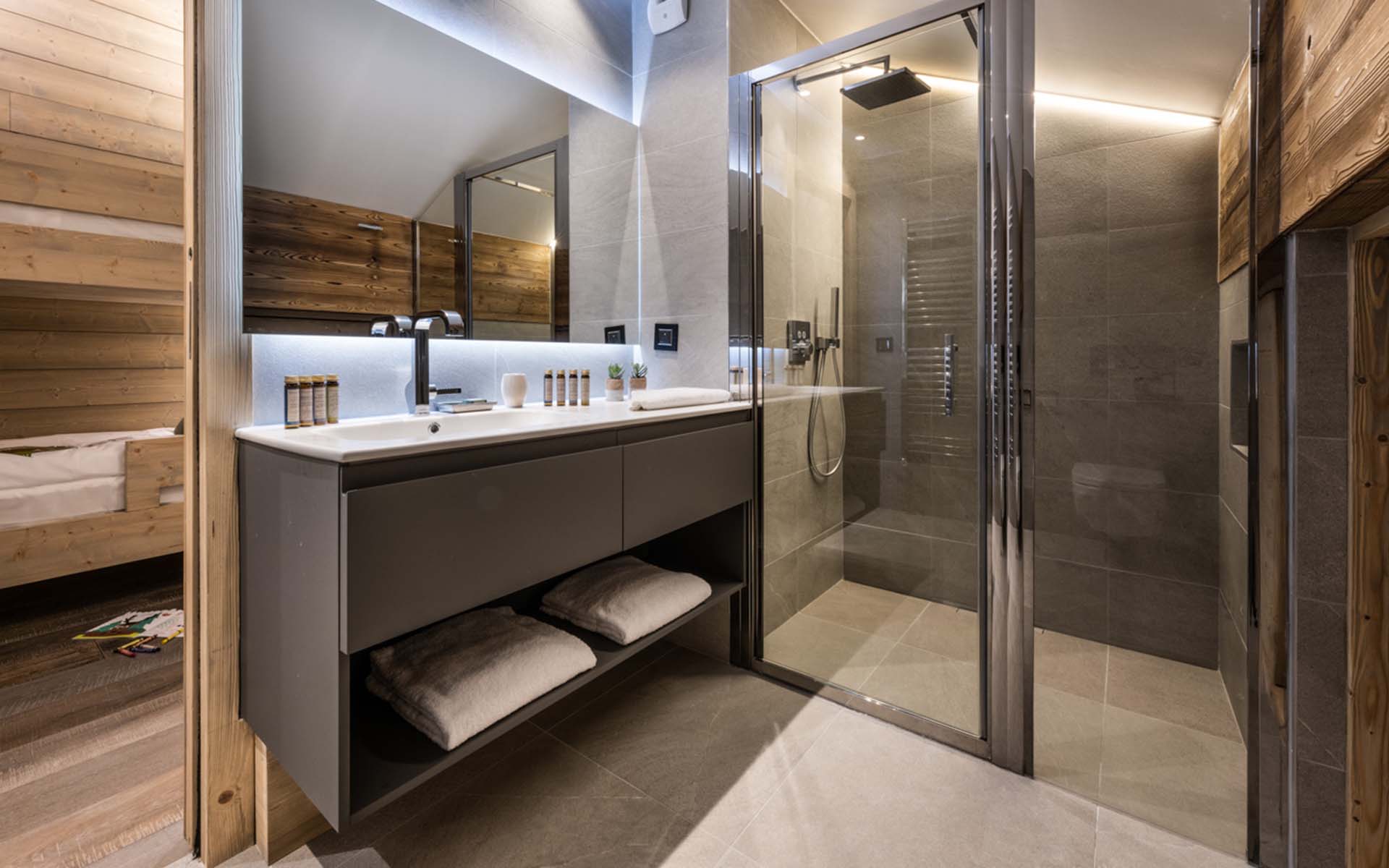 Vail Lodge Penthouse A31, Val d’Isère