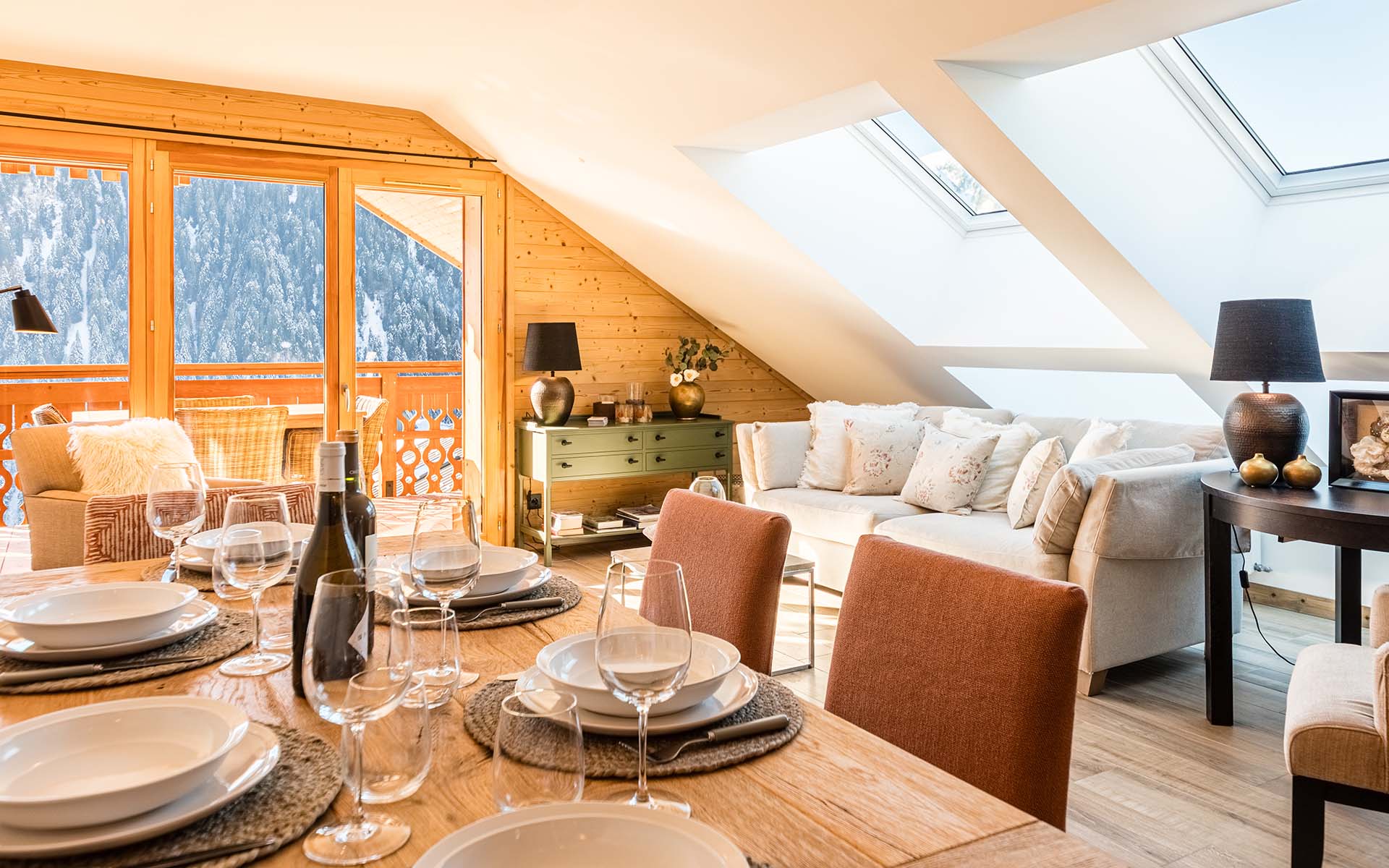 Apartment No. 10, Châtel