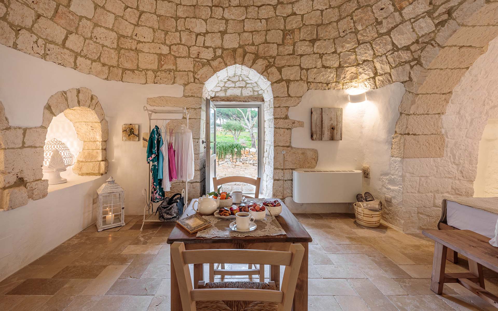 Masseria Le Monache, Puglia